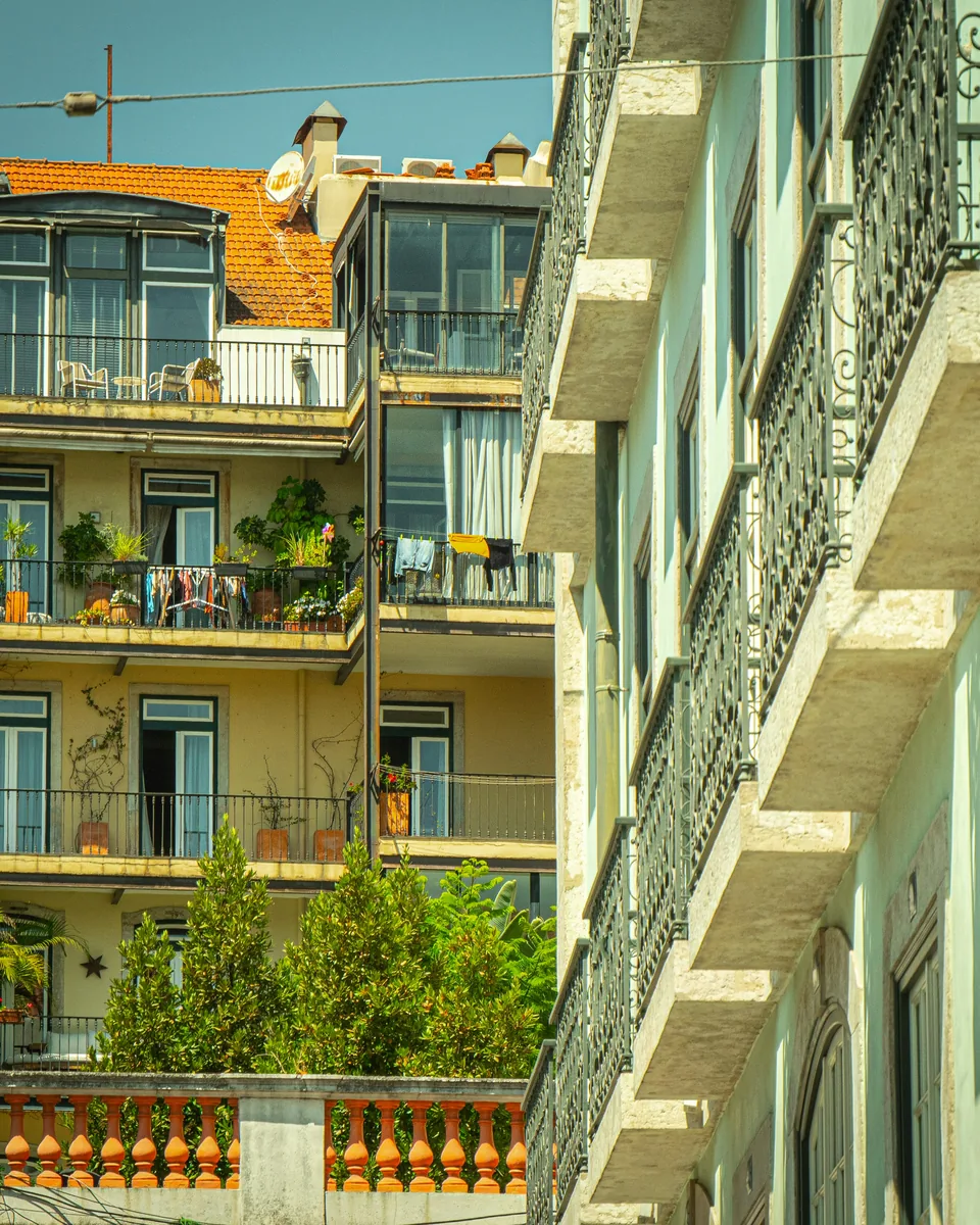 Edifici residencial contemporani, referència per a rehabilitació de façanes