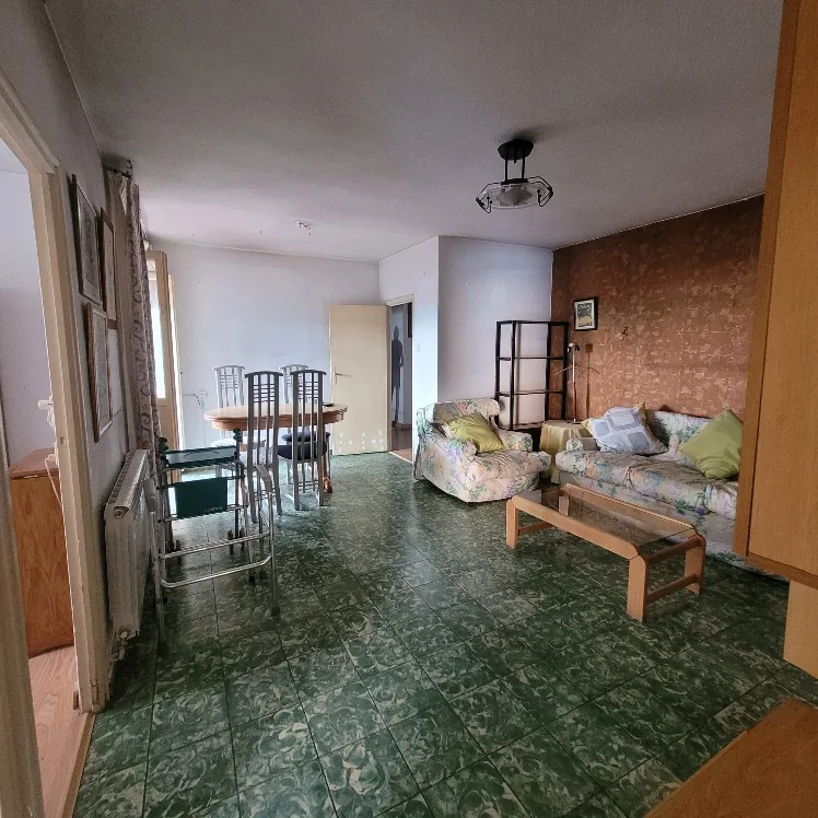 Dormitorio de vivienda reformada