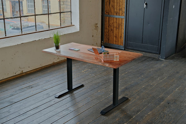 Escritorio KAWOLA Escritorio eléctrico LORA regulable en altura 180 x 90 cm con borde de árbol de nogal macizo
