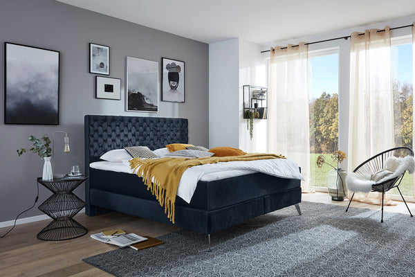 Cama KAWOLA, cama con somier SINDAR, tela azul oscuro, pie plateado sin cubrecolchón, 160 x 200 cm