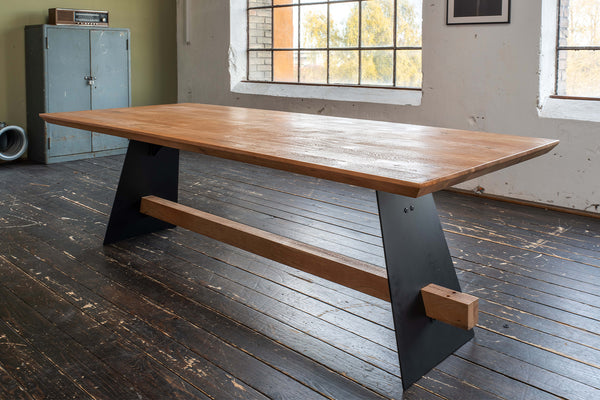 KAWOLA ARBORIO Mesa de comedor acacia maciza Canto suizo