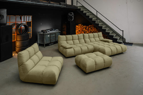 Conjunto de salón KAWOLA VIVIEN: sofá esquinero, sillón giratorio y Banco, en terciopelo color oliva